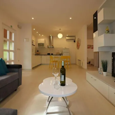 Melisa 5 By Interhome * Poreč